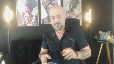 Snapshot of alex_saints_ce chatting on November 16, 2025, 4:23 pm Alex Saints online show from November 16, 2025, 4:23 pm