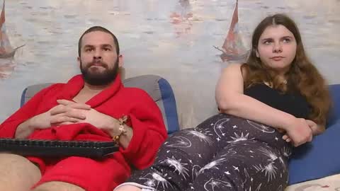 Alex and Sarah online show from April 24, 2026, 6:43 pm