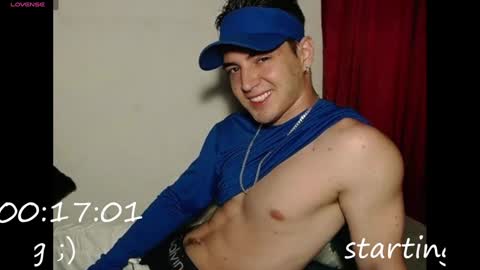 Snapshot of alex_smith0 chatting on January 13, 2025, 12:51 am online show from January 13, 2025, 12:51 am