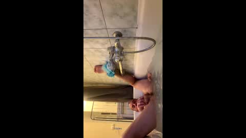 Snapshot of alex_vlad chatting on November 30, 2025, 6:39 am Alexandru online show from November 30, 2025, 6:39 am