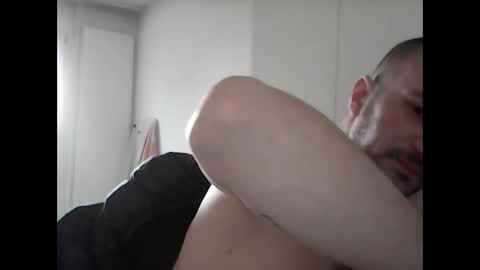 Snapshot of alex_vlad chatting on February 27, 2026, 4:40 pm Alexandru online show from February 27, 2026, 4:40 pm