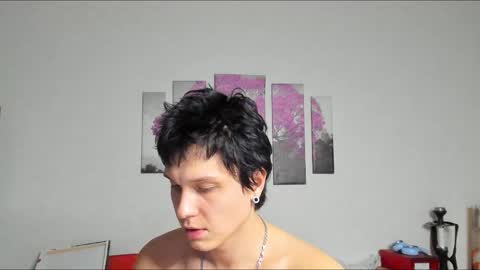 Alex WandHot online show from December 1, 2025, 1:27 pm