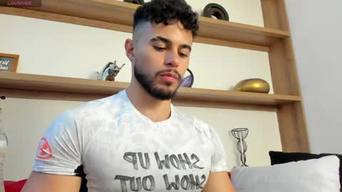 alex_wolf05 online show from April 11, 2026, 8:24 pm