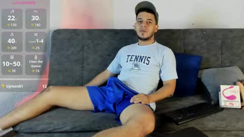 Snapshot of alex_woll11 chatting on April 20, 2026, 2:42 pm Alex Woll online show from April 20, 2026, 2:42 pm