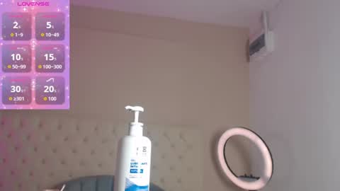 alexa__11 online show from July 1, 2026, 1:02 pm