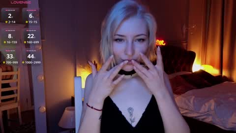 Snapshot of alexa_novak chatting on December 14, 2024, 4:34 am Alexa online show from December 14, 2024, 4:34 am