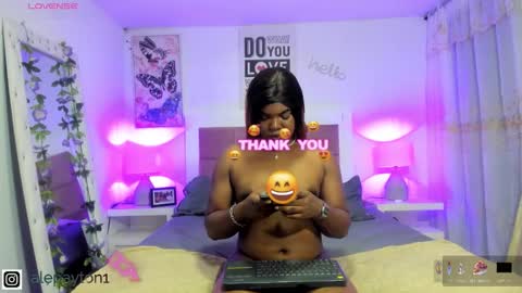 Snapshot of alexa_paytom1 chatting on January 18, 2026, 5:22 am Alexa online show from January 18, 2026, 5:22 am