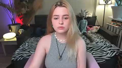 Snapshot of alexa_pirs chatting on June 21, 2026, 4:31 pm alexa_pirs online show from June 21, 2026, 4:31 pm