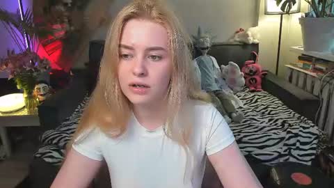 Snapshot of alexa_pirs chatting on July 12, 2026, 4:31 pm alexa_pirs online show from July 12, 2026, 4:31 pm