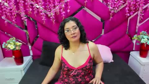 alexa sanz online show from December 13, 2025, 7:53 pm