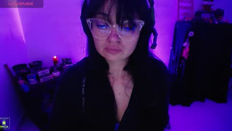 Snapshot of alexa_sweet69x chatting on December 6, 2024, 4:14 am Alexa online show from December 6, 2024, 4:14 am