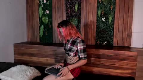 Snapshot of alexa_vandercloude chatting on January 21, 2025, 12:07 pm alexa_vandercloude online show from January 21, 2025, 12:07 pm
