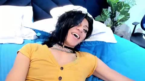 Snapshot of alexa_vandercloude chatting on February 6, 2025, 12:22 am alexa_vandercloude online show from February 6, 2025, 12:22 am