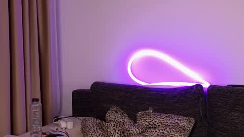 Snapshot of alexaaimee chatting on May 9, 2026, 6:46 pm Alexa online show from May 9, 2026, 6:46 pm