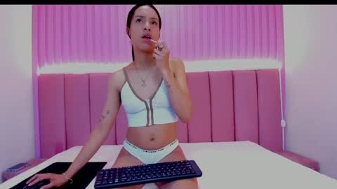 alexagrace12 online show from January 10, 2026, 5:04 pm