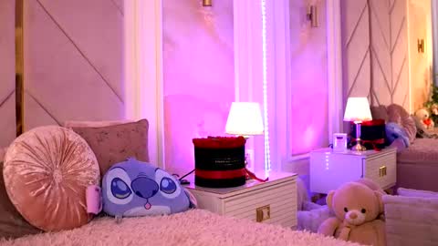 Snapshot of alexaheyess chatting on March 10, 2025, 9:43 am Alexa online show from March 10, 2025, 9:43 am