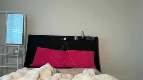 alexajefferies online show from October 25, 2025, 5:08 pm