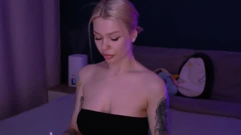 Alexa Mason online show from March 7, 2025, 1:42 am