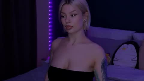 Snapshot of alexamason chatting on May 7, 2026, 11:10 pm Alexa Mason online show from May 7, 2026, 11:10 pm