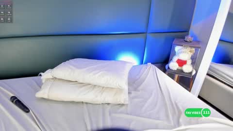 Snapshot of alexamonroe_ chatting on September 17, 2025, 9:49 pm Alexa online show from September 17, 2025, 9:49 pm