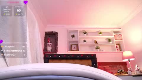 Alexa Moon online show from December 3, 2024, 8:17 pm