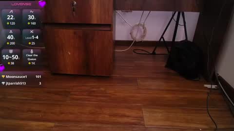 Alexa Moon online show from January 8, 2025, 4:33 pm