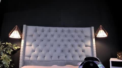 C A M I L A  online show from October 8, 2025, 11:41 am