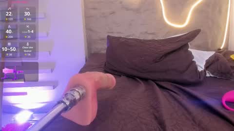 C A M I L A  online show from December 18, 2025, 2:23 pm