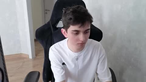 Alexander online show from April 5, 2026, 8:33 am