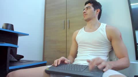 alexander__lips online show from January 6, 2025, 8:07 pm