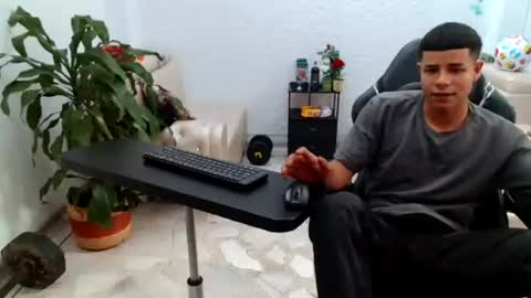 Snapshot of alexander_cr chatting on July 6, 2026, 9:17 pm Alexander online show from July 6, 2026, 9:17 pm
