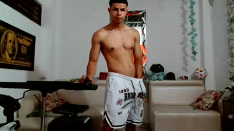 Snapshot of alexander_cr chatting on July 23, 2026, 1:58 am Alexander online show from July 23, 2026, 1:58 am