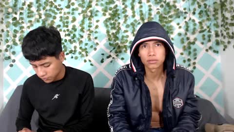 chicos hot online show from September 26, 2025, 1:59 pm