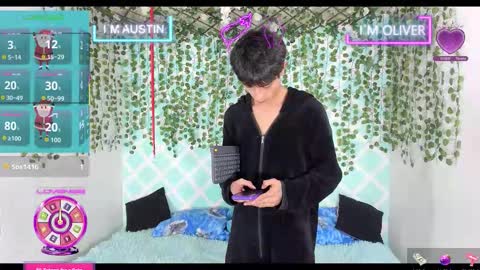 chicos hot online show from November 24, 2025, 8:08 pm