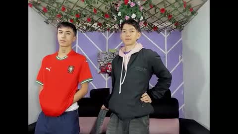 chicos hot online show from February 12, 2026, 1:17 pm