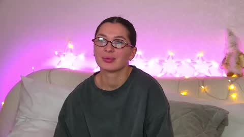Snapshot of alexandrabloom chatting on December 17, 2024, 10:11 pm AlexandraBloom online show from December 17, 2024, 10:11 pm