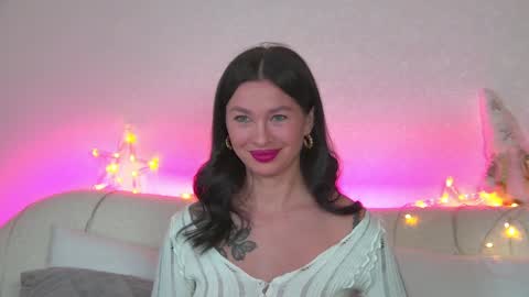Snapshot of alexandrabloom chatting on January 10, 2025, 6:49 pm AlexandraBloom online show from January 10, 2025, 6:49 pm