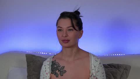 Snapshot of alexandrabloom chatting on March 2, 2025, 12:53 am AlexandraBloom online show from March 2, 2025, 12:53 am