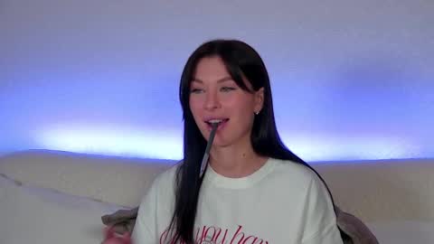 Snapshot of alexandrabloom chatting on March 4, 2025, 5:21 am AlexandraBloom online show from March 4, 2025, 5:21 am