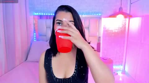 Alexandra Miller online show from February 28, 2025, 11:14 am
