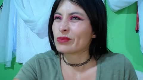 alexandrasaen online show from December 17, 2024, 10:43 pm