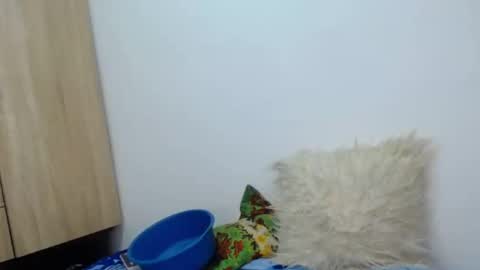 alexandrasaen online show from February 24, 2025, 10:47 pm