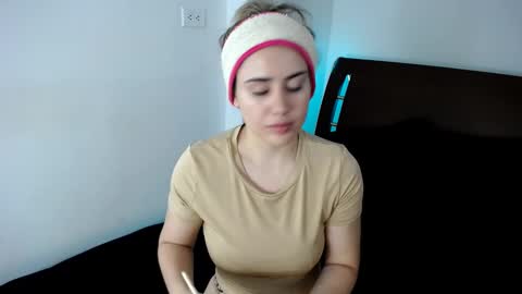 alexawarren_ online show from December 29, 2024, 8:15 pm