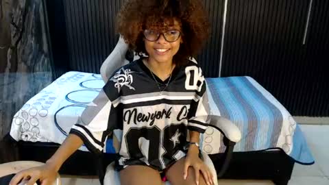 Snapshot of alexawet_ chatting on August 5, 2026, 2:42 pm Alexa online show from August 5, 2026, 2:42 pm