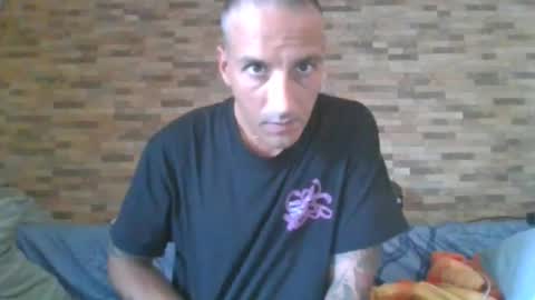 Snapshot of alexdelarge23 chatting on November 3, 2025, 11:33 am alexdelarge23 online show from November 3, 2025, 11:33 am