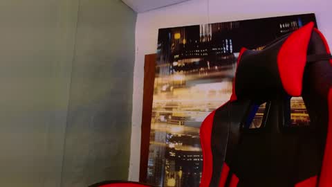 alexgiraldo__ online show from May 2, 2026, 4:56 pm