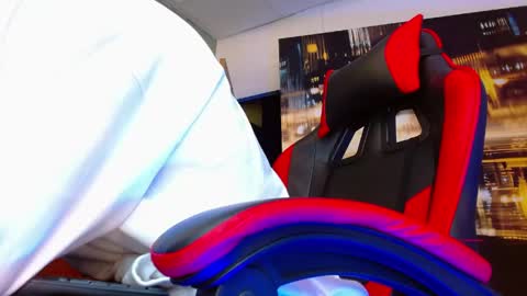 Snapshot of alexgiraldo__ chatting on June 1, 2026, 12:07 pm alexgiraldo__ online show from June 1, 2026, 12:07 pm