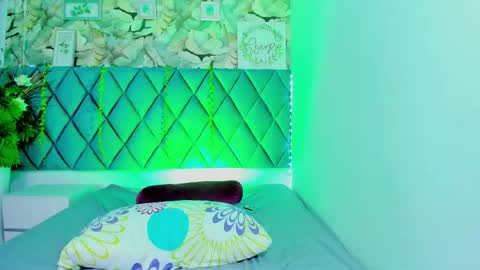 Snapshot of alexiiabrown chatting on May 8, 2026, 2:44 pm Alexia Brown online show from May 8, 2026, 2:44 pm