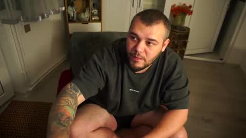 Snapshot of alexirr chatting on February 16, 2025, 8:33 pm Alex online show from February 16, 2025, 8:33 pm