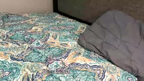 Alexis online show from December 6, 2024, 2:02 am